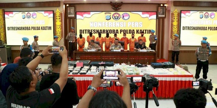 Polda Kaltim Ungkap Peredaran Narkoba di Samarinda dan Balikpapan Delapan Tersangka Terlibat