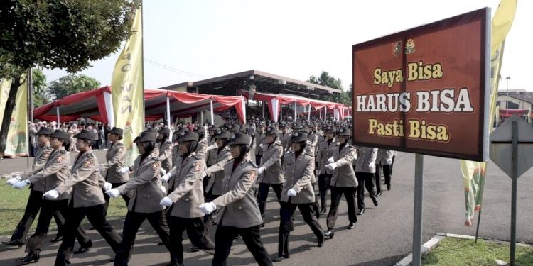 593 Bakomsus Ketahanan Pangan dan Kesehatan Gizi Polri Selesai Pendidikan