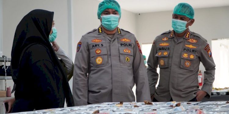 Polda Jatim Dukung Asta Cita Salurkan Makanan Bergizi Gratis untuk Pelajar