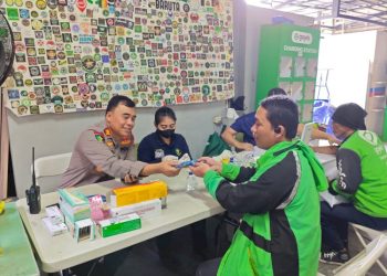 HUT Bhayangkara ke-79, Polres Metro Jakarta Pusat Adakan Pemeriksaan Kesehatan Gratis Ojek Online