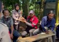 Menjalin Keakraban dengan Warga melalui Program Ngopi On The Spot oleh Kasat Binmas