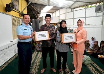 Kegiatan Sosial Yasarini dan Siswa Sekolah Angkasa di Panti Asuhan Al Fitra