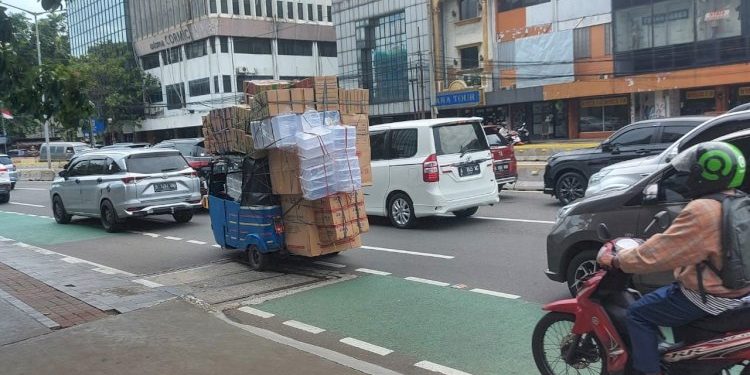 Stimulus PPN Untuk Pertumbuhan Ekonomi Rakyat Berdasarkan Keadilan dan Gotong Royong
