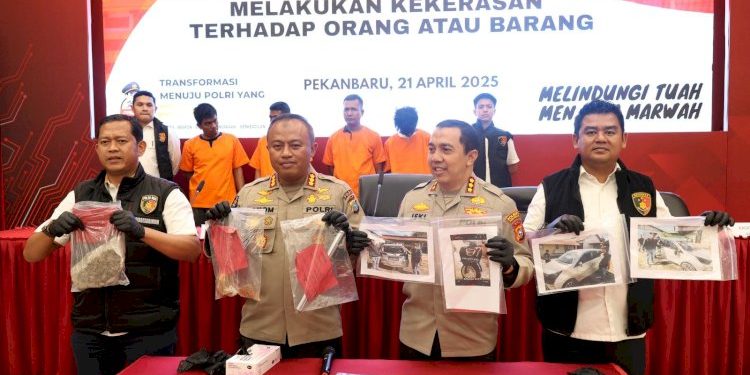 Empat Debt Collector Ditangkap Polda Riau Terkait Pengrusakan dan Intimidasi