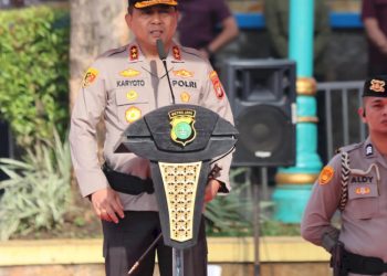 Pimpin Upacara Kenaikan Pangkat 886 Personel Kapolda Metro Jaya, 12 Personel Terima Pangkat Pengabdian