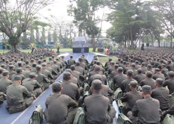 Siswa Kolat IV dan Kolat VI di SPPG Lanud Husein Sastranegara Terima Penjelasan Penyajian Makanan Sehat