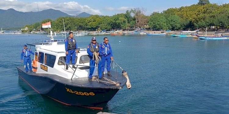 Personel Polda Bali Dikirim untuk Mencari Korban Kapal Tenggelam di Selat Bali