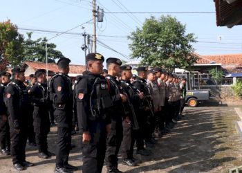 Ratusan Polisi Pekalongan Amankan Audiensi Warga Sijambe