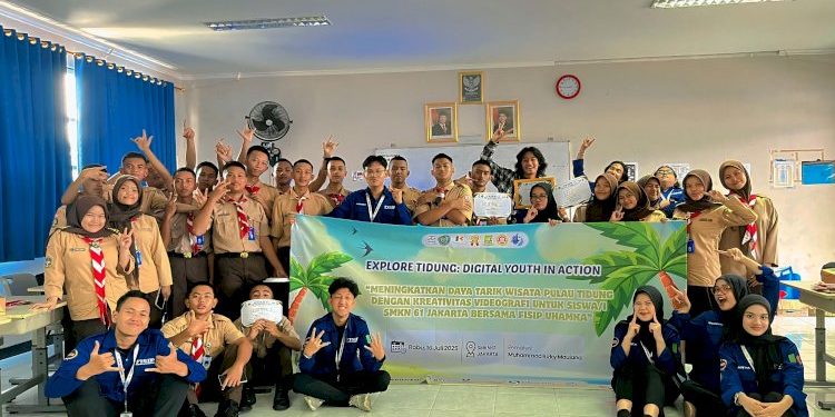 Mahasiswa FISIP Ajak Siswa SMKN 61 Jakarta Eksplorasi Pulau Tidung Melalui Videografi Kreatif