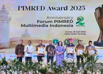 Tiga Pemimpin Aceh Terima Pimred Award, Dua Tidak Hadir