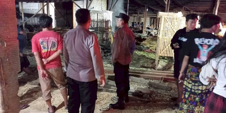 Polisi Menanggapi Cepat Kebakaran Oven Stik Kayu di Mojosongo