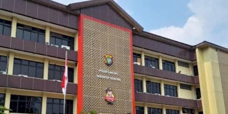 Mantan Kades Dilaporkan ke Polres Jaksel Karena Dugaan Penipuan dan Penggelapan 1 Miliar Rupiah