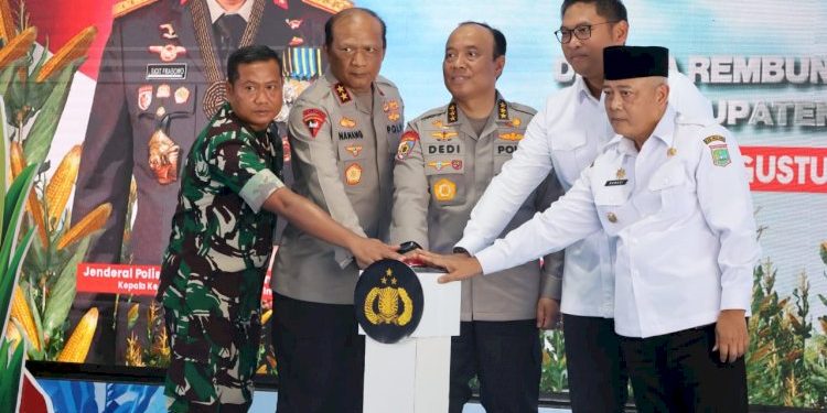 Polri Resmikan 8 SPPG dan Groundbreaking 205 Unit Serentak Akselerasi Makanan Bergizi Gratis