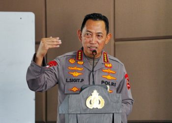 Tinjau Penanganan Karhutla Kalbar, Kapolri Sebut Penurunan Titik Api Terus Berlanjut