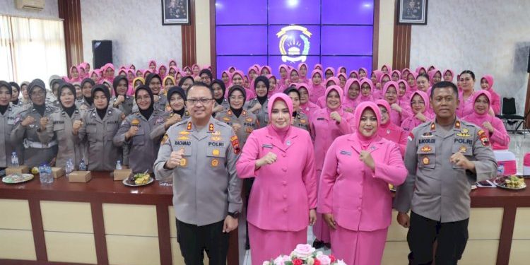 Kapolres Pekalongan dan Ketua Bhayangkari Soroti Peran Penting Bhayangkari dan Polwan