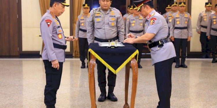 Kapolri Lantik Komjen Dedi Prasetyo Sebagai Wakapolri Resmi