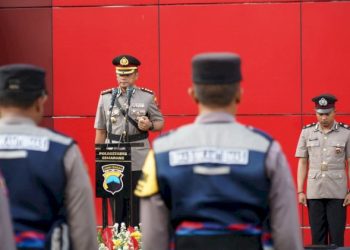 Upacara Hari Juang Polri di Polrestabes Semarang Sertijab dan Pemberian Penghargaan