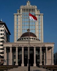 Permohonan Kubu 01 tentang Diskualifikasi Nepotisme Cawe-Cawe Sirekap dan Bansos Ditolak Ketua MK