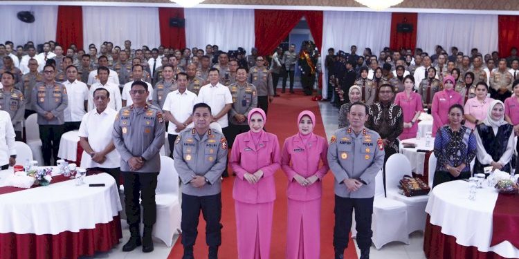 Polda Metro Jaya Adakan Tradisi Sambut Kapolda Baru dan Lepas Kapolda Lama