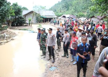 Polri Siap Salurkan Bantuan untuk Warga Terdampak Banjir di Lampung Barat