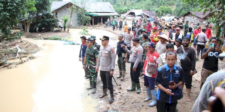 Polri Siap Salurkan Bantuan untuk Warga Terdampak Banjir di Lampung Barat
