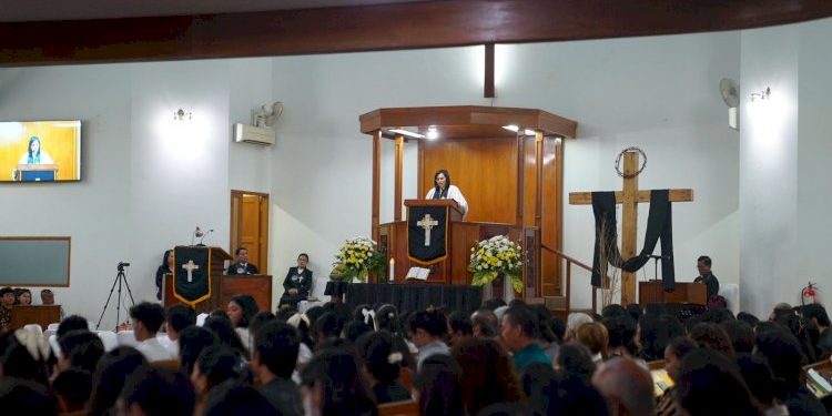 Ibadah Misa Lancar dengan Pengamanan Korbrimob di Gereja Paroki dan GPIB Gideon