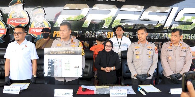 Dua Pelaku Curanmor Ditangkap Polres Metro Bekasi Kota Saat Alarm Motor Berbunyi