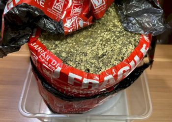 Dua Pengedar Ditangkap Sat Resnarkoba Polres Metro Bekasi Kota dengan Barang Bukti 1567 Gram Ganja dan Sabu