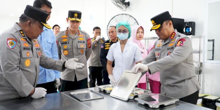Inovasi Menu Bergizi Lokal untuk Anak-anak Penerima Manfaat SPPG Plawa Polda Bali