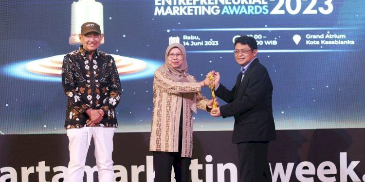 PLN Menang Penghargaan di Ajang BUMN Entrepreneurial Marketing Awards 2023