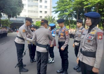 Penghargaan Kapolda Metro kepada 14 Personel Berprestasi dalam Apel Pamen
