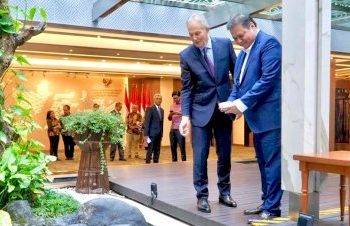 Pertemuan Airlangga dengan Mantan PM Inggris Tony Blair