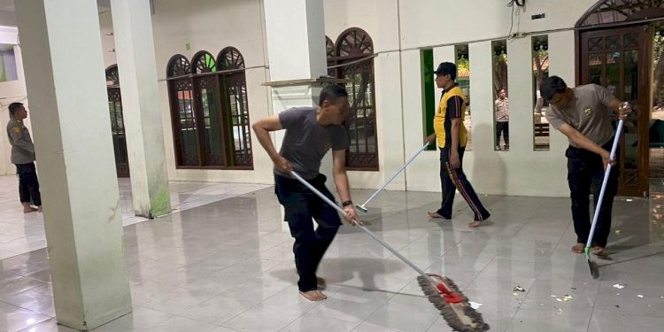 Polres Metro Jakarta Utara Laksanakan Aksi Peduli Setelah Ledakan di SMA Negeri 72 Kelapa Gading