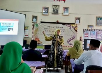 Tingkatkan Mutu Pendidikan Melalui Pelatihan Komunikasi Efektif untuk Guru di SDN Bambu Apus 04