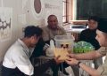 Gorengan Keliling Mahasiswa Garut Dapat Hadiah Wisuda dari Prabowo