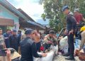 Brimob Polda Sumut Bersama Relawan Salurkan Bantuan Sembako untuk Warga Terdampak Bencana Sibolga Tapteng