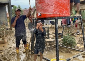 Polri Salurkan 627 Tandon Air Bersih untuk Warga Terdampak Bencana di Aceh Tamiang