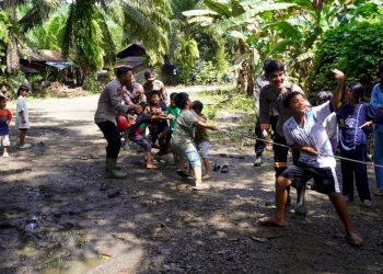 Trauma Healing untuk Anak Korban Banjir di Batang Toru oleh Polsatwa K-9 Polda Sumut