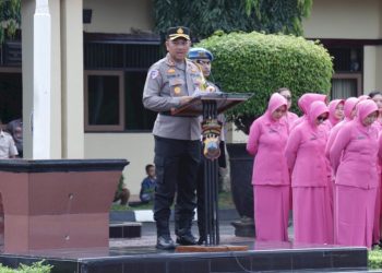 12 Perwira dan 38 Bintara Polres Pekalongan Menerima Kenaikan Pangkat