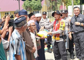 Kapolda Aceh Berikan 300 Kasur dan Dana Hunian bagi Korban Bencana di Ketambe