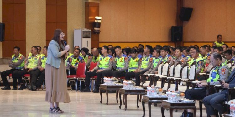 Wakapolda Metro Jaya Tutup Bimtek Fungsi Lalu Lintas dan SPKT Jajaran Polda