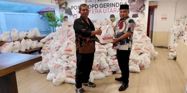 HUT ke-18, Kader Gerindra Bagikan 10000 Paket Sembako di Sumut