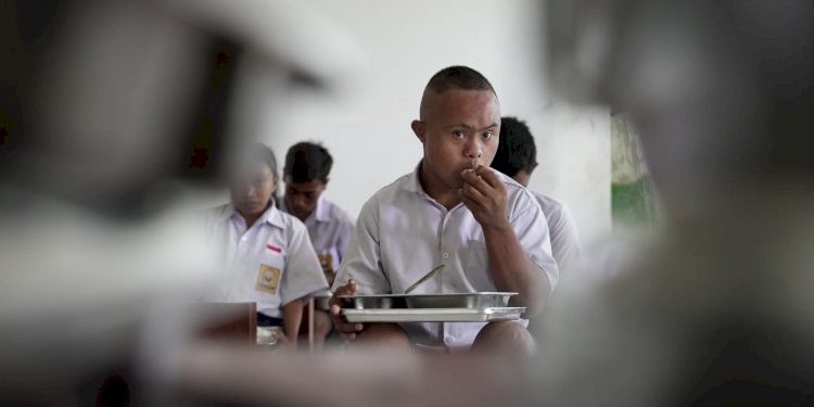 Porsi MBG dan Senyum Tenang untuk Anak-Anak Difabel Sumba